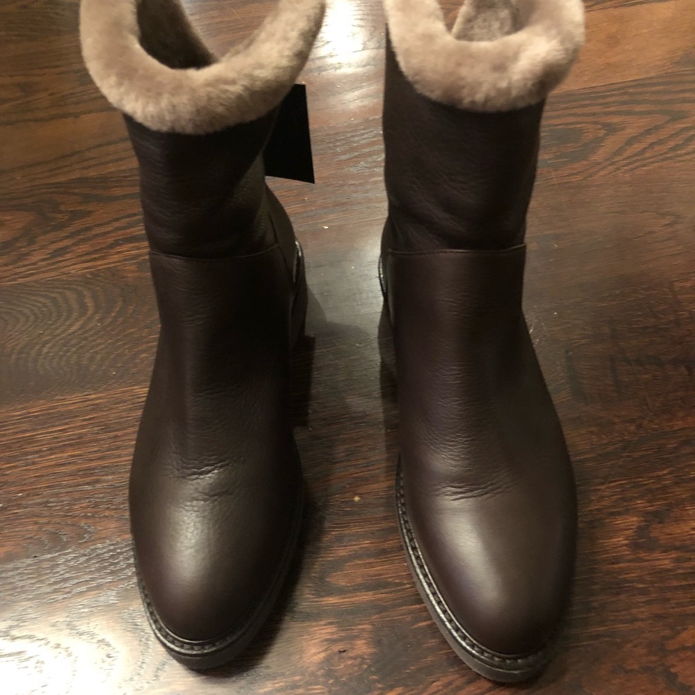 SOLD Aquatalia Kimberly Shearling Boots, 6.5 - Picture 3 of 8